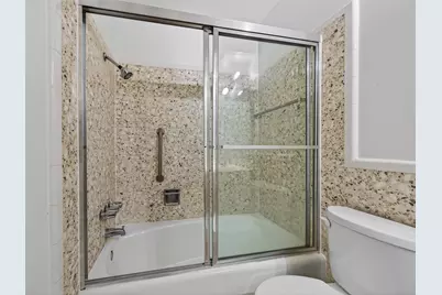 5530 Holly Street #F, Houston, TX 77081 - Photo 25
