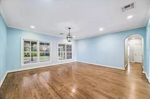 42 Patti Lynn Ln, Houston, TX 77024 - Photo 5