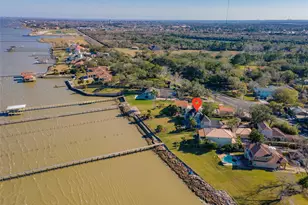 5123 W Bayshore Dr, Bacliff, TX 77518 - Photo 5