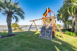 5123 W Bayshore Dr, Bacliff, TX 77518 - Photo 45