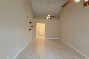 1808 Dolphin Dr, Seabrook, TX 77586 - Photo 5