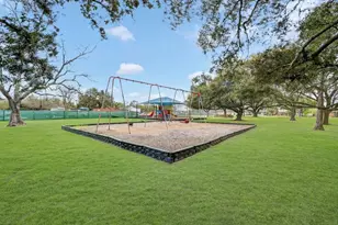 1808 Dolphin Dr, Seabrook, TX 77586 - Photo 29