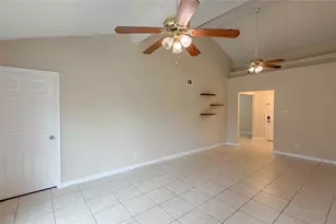 1808 Dolphin Dr, Seabrook, TX 77586 - Photo 3
