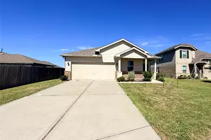14727 Sweetwater Dr, Baytown, TX 77523 - Photo 1