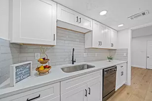 8726 Wilcrest Dr, Houston, TX 77099 - Photo 15