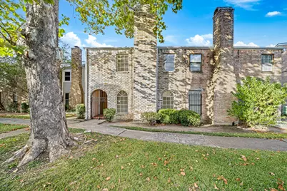 8726 Wilcrest Drive #8726, Houston, TX 77099 - Photo 5