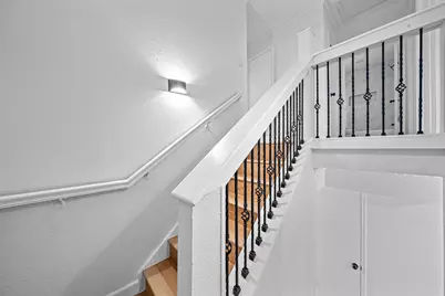 8726 Wilcrest Drive #8726, Houston, TX 77099 - Photo 25