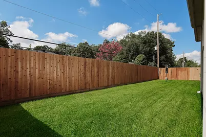 1459 Torrijos Court, Shenandoah, TX 77384 - Photo 31