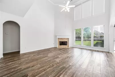 6411 Greencreek Meadows Lane, Spring, TX 77379 - Photo 9