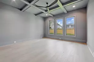 8619 Cedarbrake Dr, Spring Valley Village, TX 77055 - Photo 27