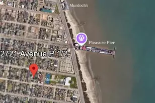 2721 P 1/2 Ave, Galveston, TX 77550 - Photo 3