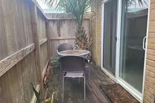 215 Postoffice St, Galveston, TX 77550 - Photo 15