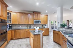18 Petal Park Pl, The Woodlands, TX 77382 - Photo 13