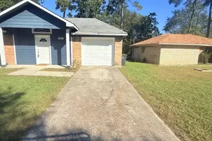 304 Jill St, Conroe, TX 77303 - Photo 3