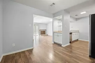 8100 Cambridge St, Houston, TX 77054 - Photo 13