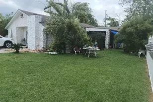 17211 Woodburn Dr Dr, Houston, TX 77049 - Photo 3