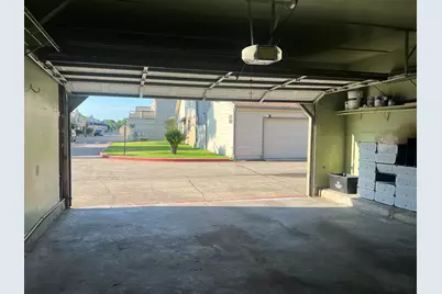 736 Country Place Drive #E, Houston, TX 77079 - Photo 19