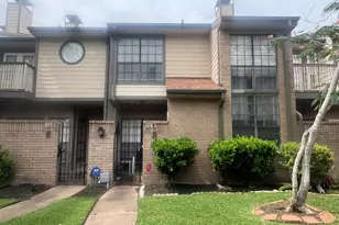 736 Country Pl Dr, Houston, TX 77079 - Photo 1