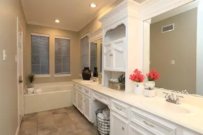 7906 Tizerton Court, Spring, TX 77379 - Photo 29