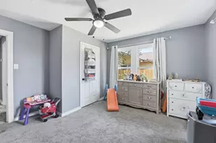 9330 E Avenue L, Houston, TX 77012 - Photo 19