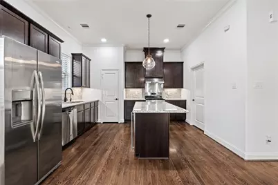 933 W 24th Street #A, Houston, TX 77008 - Photo 13