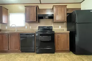 443 W Lone Oak Rd, Onalaska, TX 77360 - Photo 9