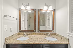 1411 Conrad Sauer Dr, Houston, TX 77043 - Photo 13