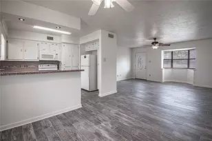4 Barre Ln, Huntsville, TX 77320 - Photo 7