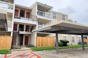 2750 Holly Hall St, Houston, TX 77054 - Photo 9