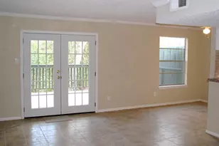 8277 Kingsbrook Rd, Houston, TX 77024 - Photo 3
