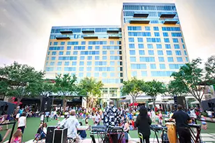 8277 Kingsbrook Rd, Houston, TX 77024 - Photo 13