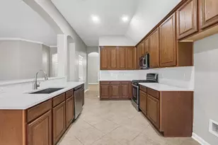 5122 Dripping Spring Ave, Baytown, TX 77523 - Photo 17