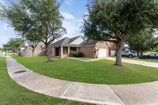 18310 Walden Gate Ln, Cypress, TX 77433 - Photo 3