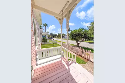 1316 Winnie Street, Galveston, TX 77550 - Photo 3