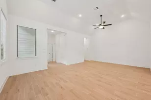 26249 E Outrider Banks Cir, Montgomery, TX 77316 - Photo 13