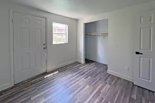 201 Eastwood St #S1, Houston, TX 77011 - Photo 19