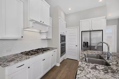 24638 Carleton Lake Lane, Tomball, TX 77375 - Photo 11