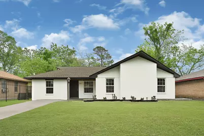 10122 Rockaway Drive, Houston, TX 77016 - Photo 1