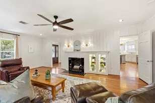 4375 Harvest Ln, Houston, TX 77004 - Photo 13