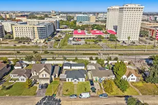 4375 Harvest Ln, Houston, TX 77004 - Photo 45