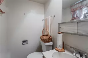 7726 Melanie St, Houston, TX 77016 - Photo 13