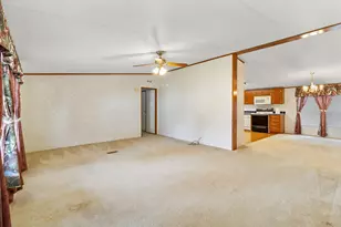 121 E Oak Shadows, Onalaska, TX 77360 - Photo 3