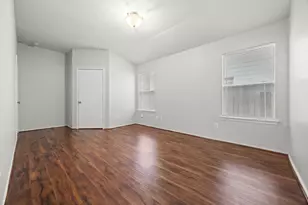 2746 Grahamwood Ln, Houston, TX 77047 - Photo 15