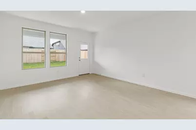 15026 English Rose Road, Conroe, TX 77302 - Photo 9