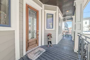 1126 W 17th St, Houston, TX 77008 - Photo 3