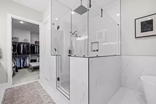 816 E 38th St, Houston, TX 77022 - Photo 21