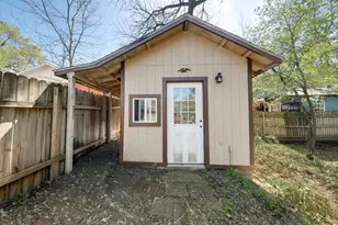 1112 Swanson Dr, Palestine, TX 75801 - Photo 35