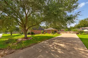 228 S Amherst Dr, West Columbia, TX 77486 - Photo 37