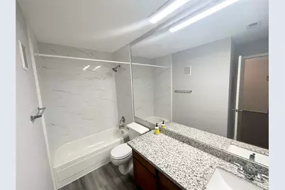 14550 Fonmeadow Drive #806, Houston, TX 77035 - Photo 13
