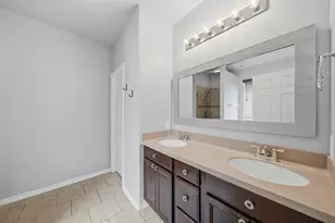 13306 Hickory Springs Ln, Pearland, TX 77584 - Photo 7
